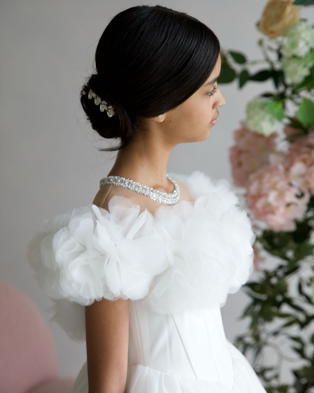 Elegant White Dress OZL 251226