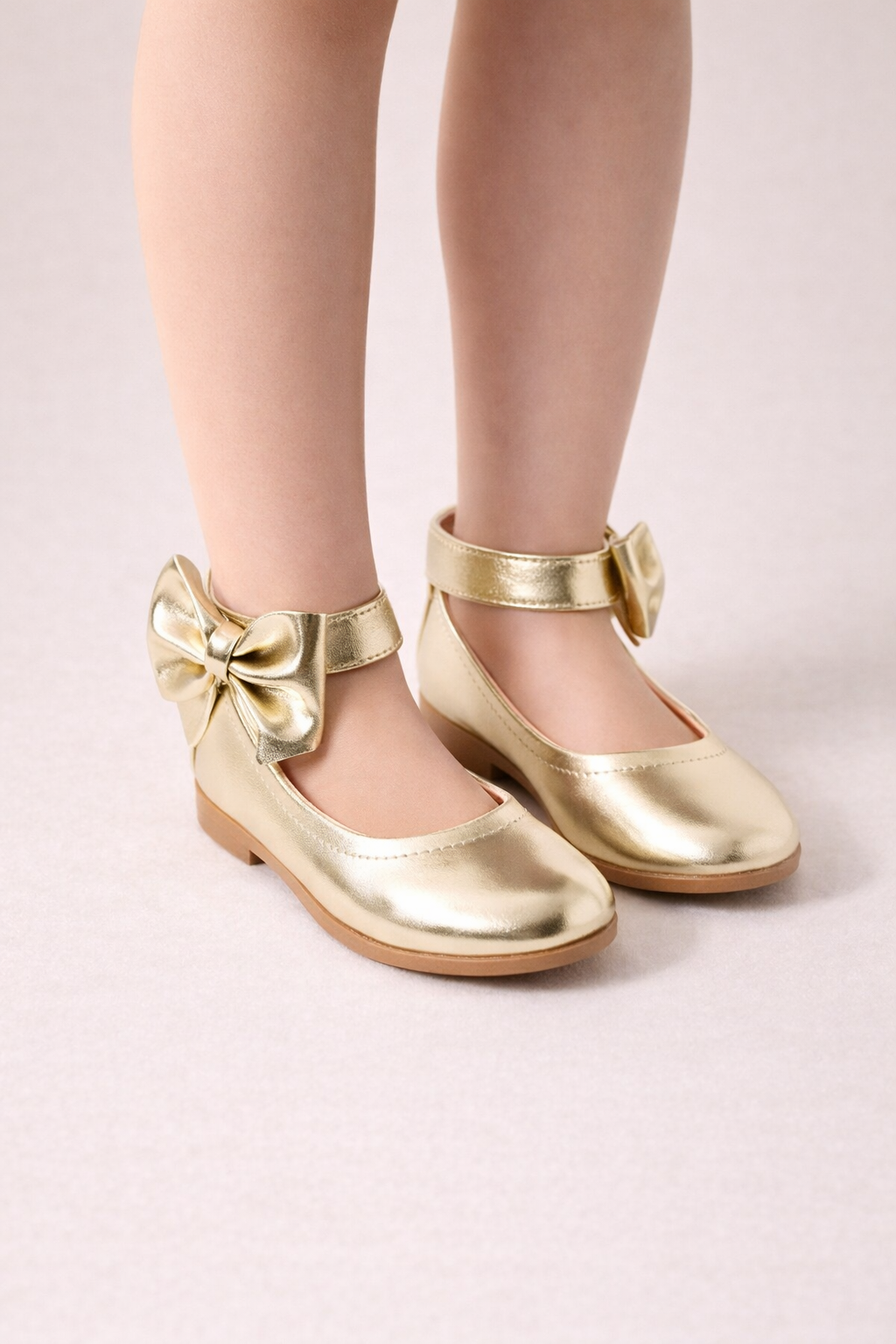 Girl Shoes B-550 Gold